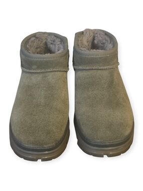 Women's UGG Classic Ultra Mini Clear Boots in burnt olive green suede, size 6